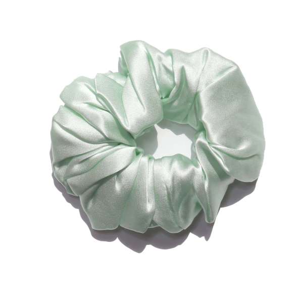 Scrunchie (100 % mullberry silk) - medium - mint